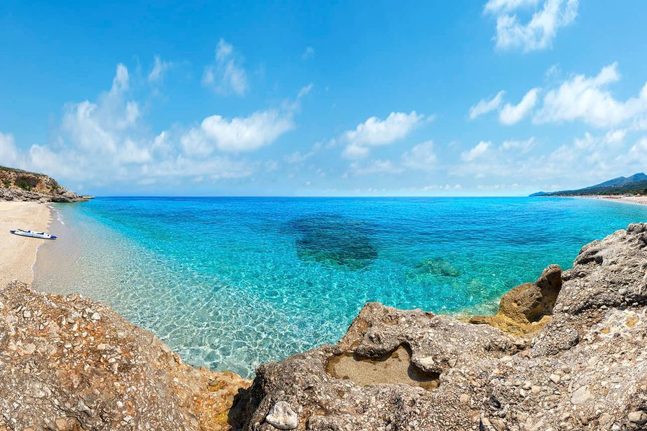 Acque turchesi della Riviera Albanese