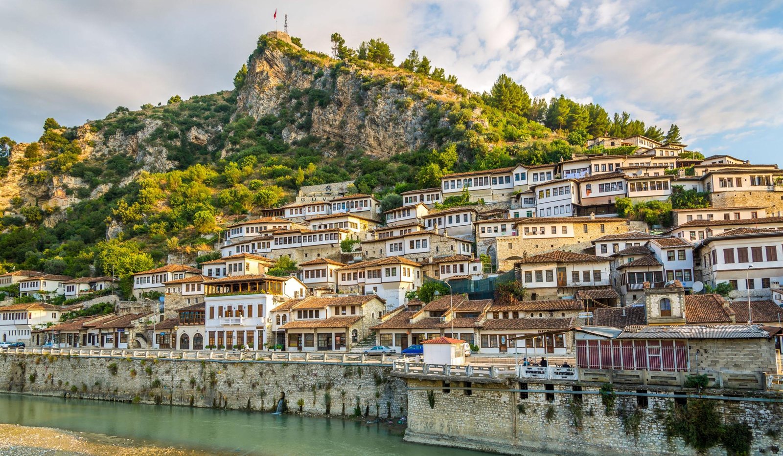 Berat, la città dalle mille finestre